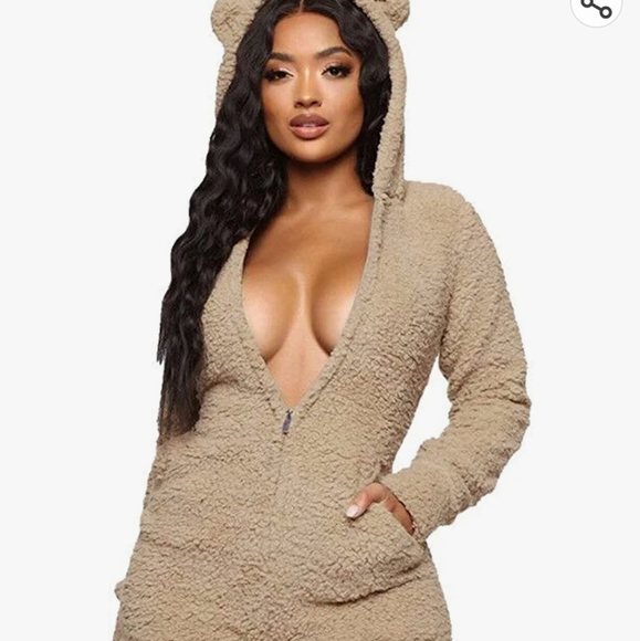 Amazon Pants - Teddy bear sherpa hooded romper short jumpsuit in beige size xl new